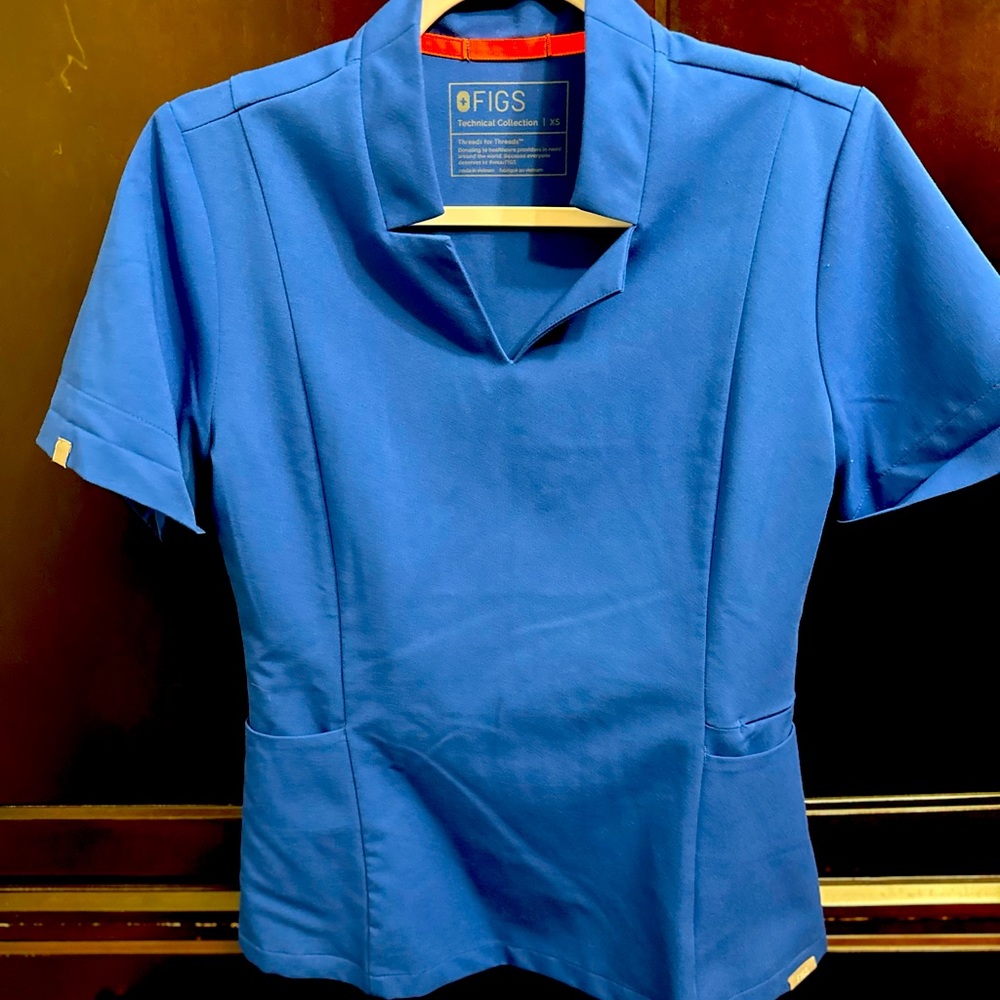 Figs Inala scrub top, winning blue xs